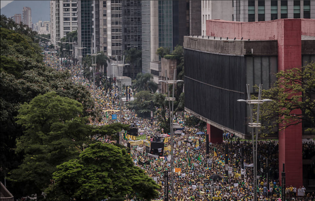 Manifestação de 15 de março, na avenida Paulista (Foto: Avener Prado/ Folhapress)